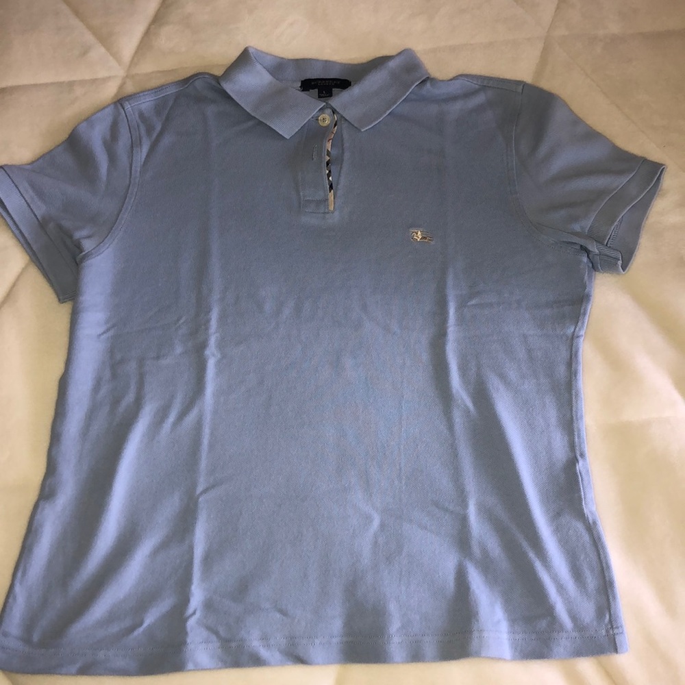 Boys Burberry short sleeve button t-shirt.